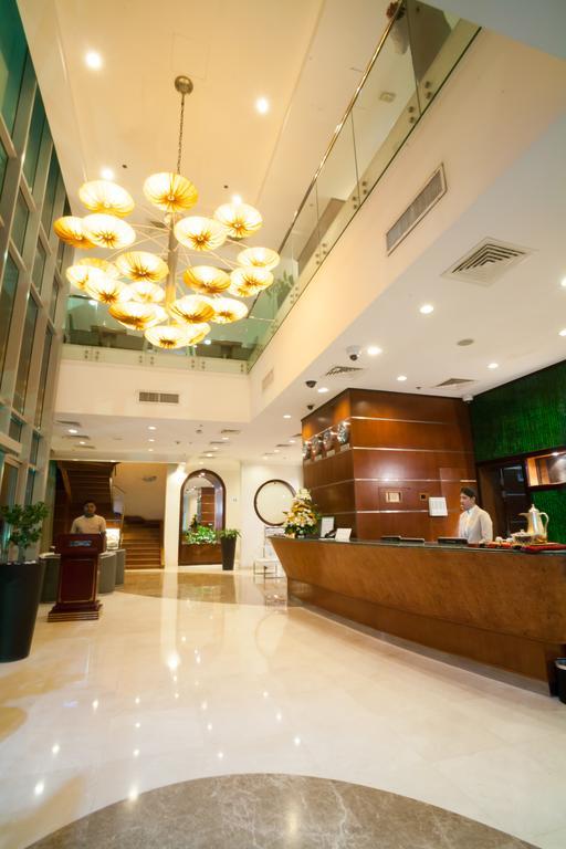Gokulam Park Doha Hotel Exterior foto