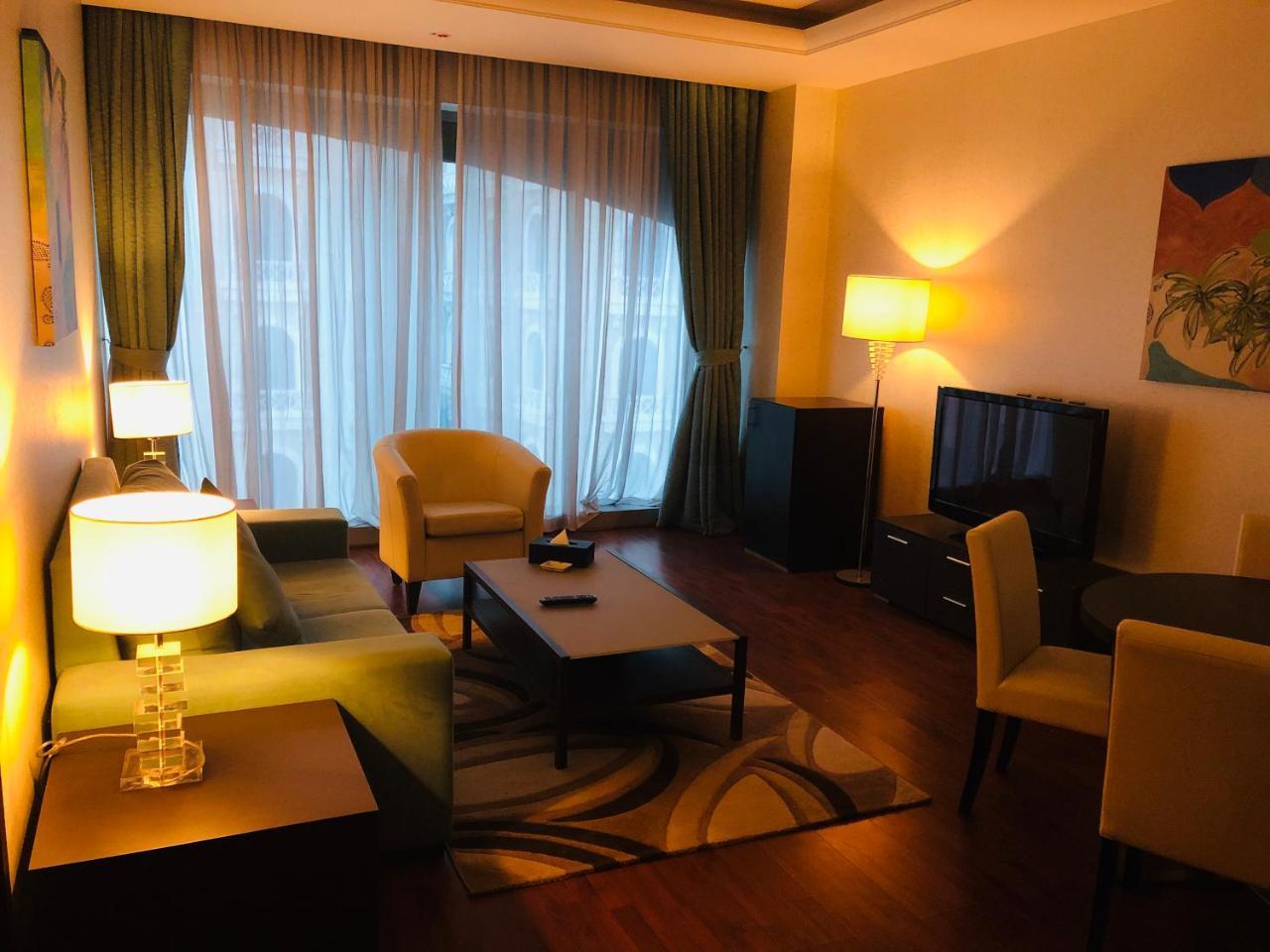 Gokulam Park Doha Hotel Exterior foto
